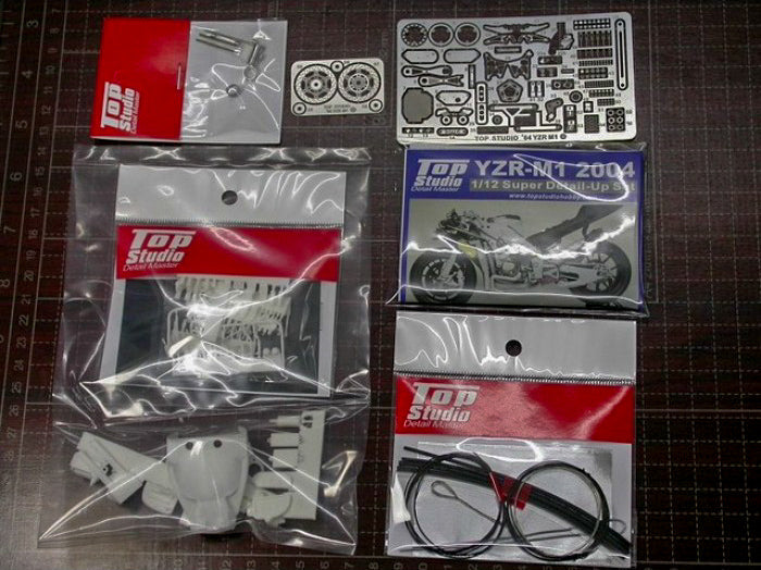 Top Studio - YZR-M1 2004 Super Detail-up Set - 1/12