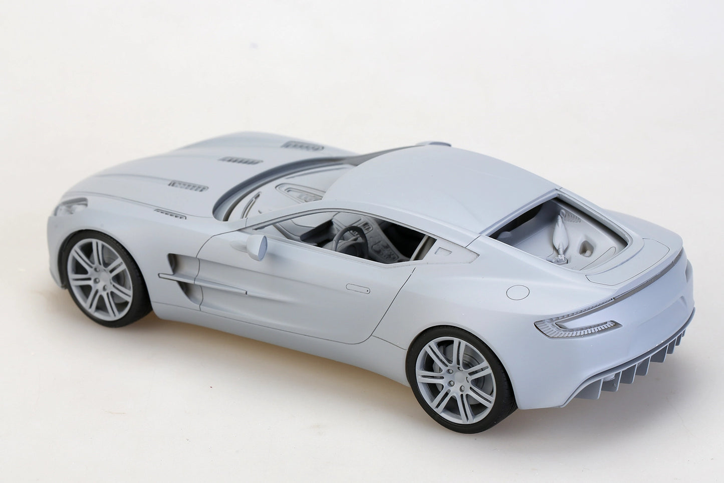 Alpha Model - Aston Martin ONE77 - 1/24