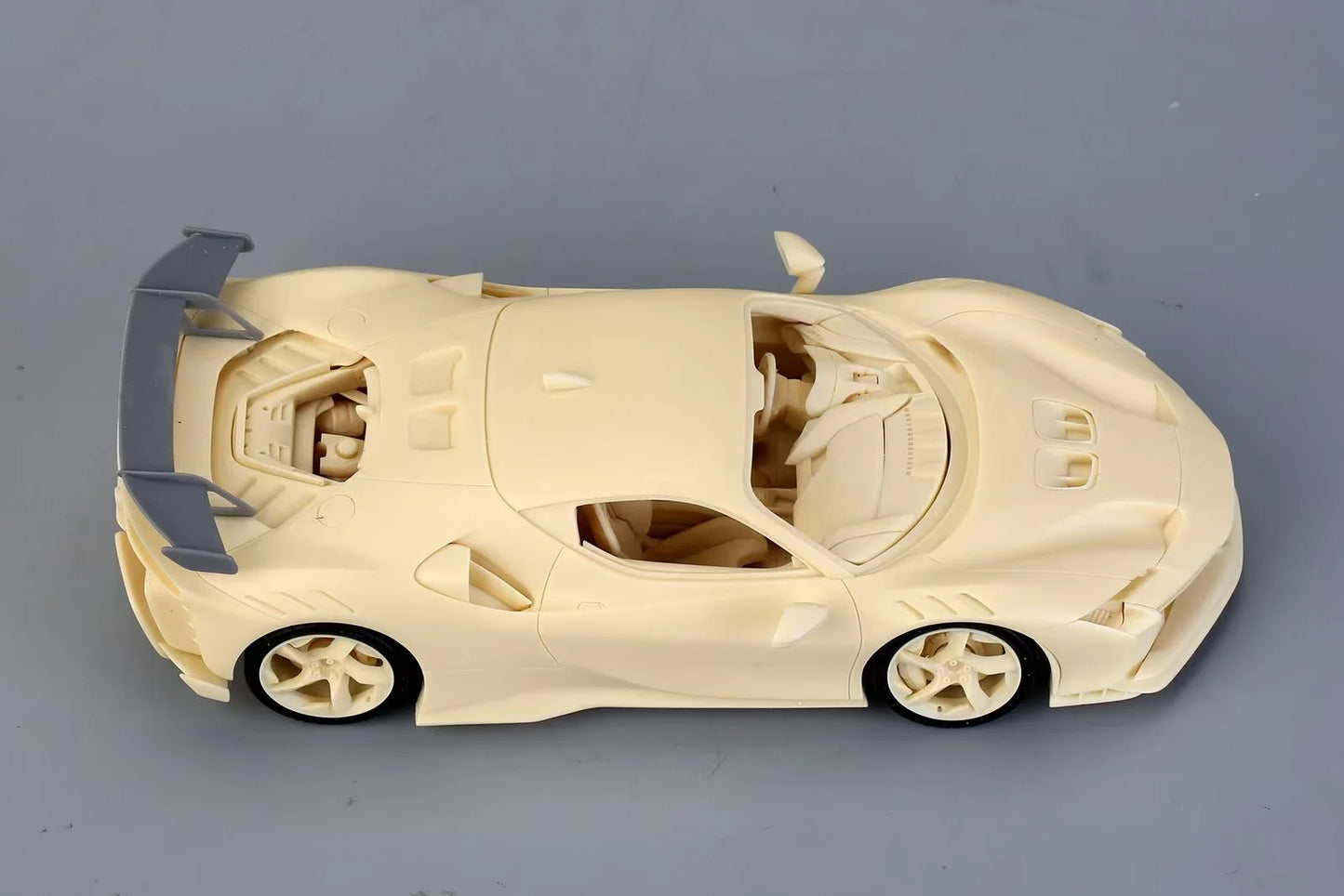 Alpha Model - Ferrari SF900XX Stradale - 1/24